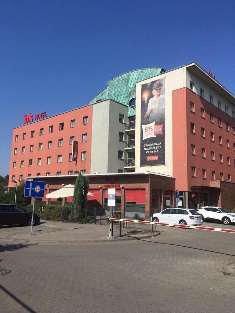 Готель Ibis Katowice - Забже Екстер'єр фото